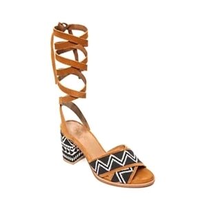 Bettye Muller 'Sabrina' Lace Up‎ Suede Women's Stappy Sandals Size 8.5